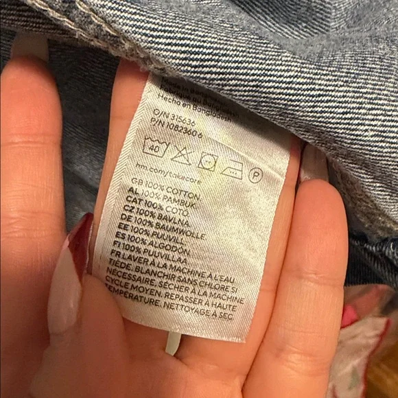 H&M denim with shearling collar jacket - Picture 3 of 3